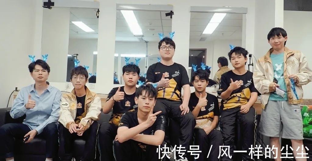 足球运动员 足球运动员