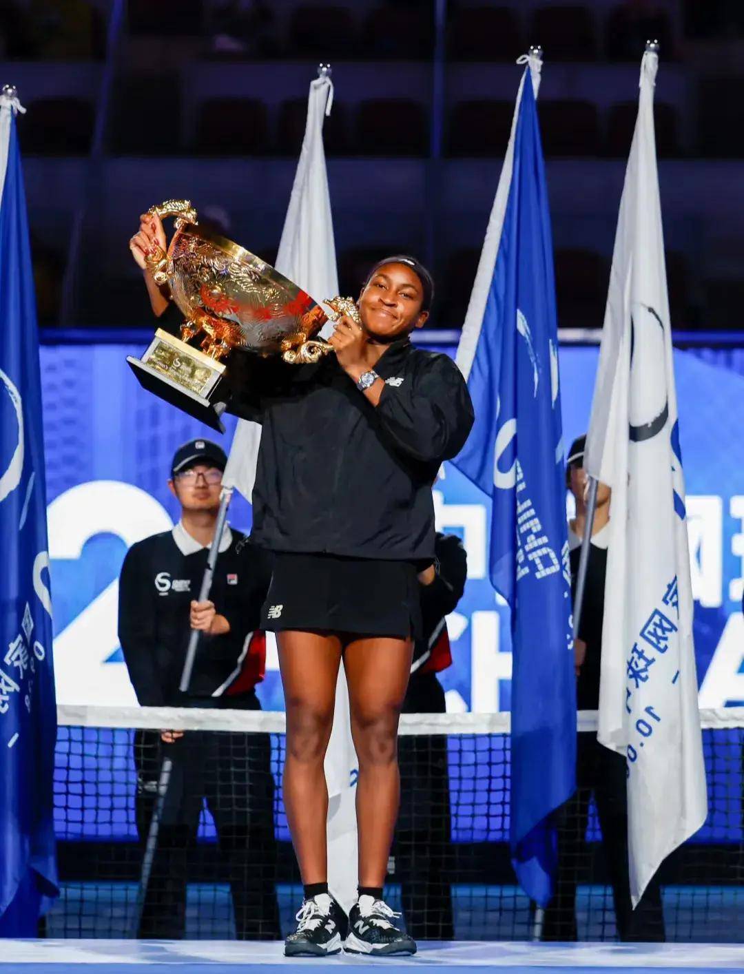 数据亮点与 数据亮点与