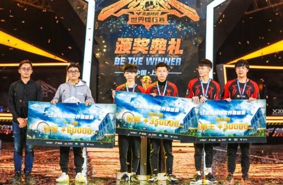 她不只复位